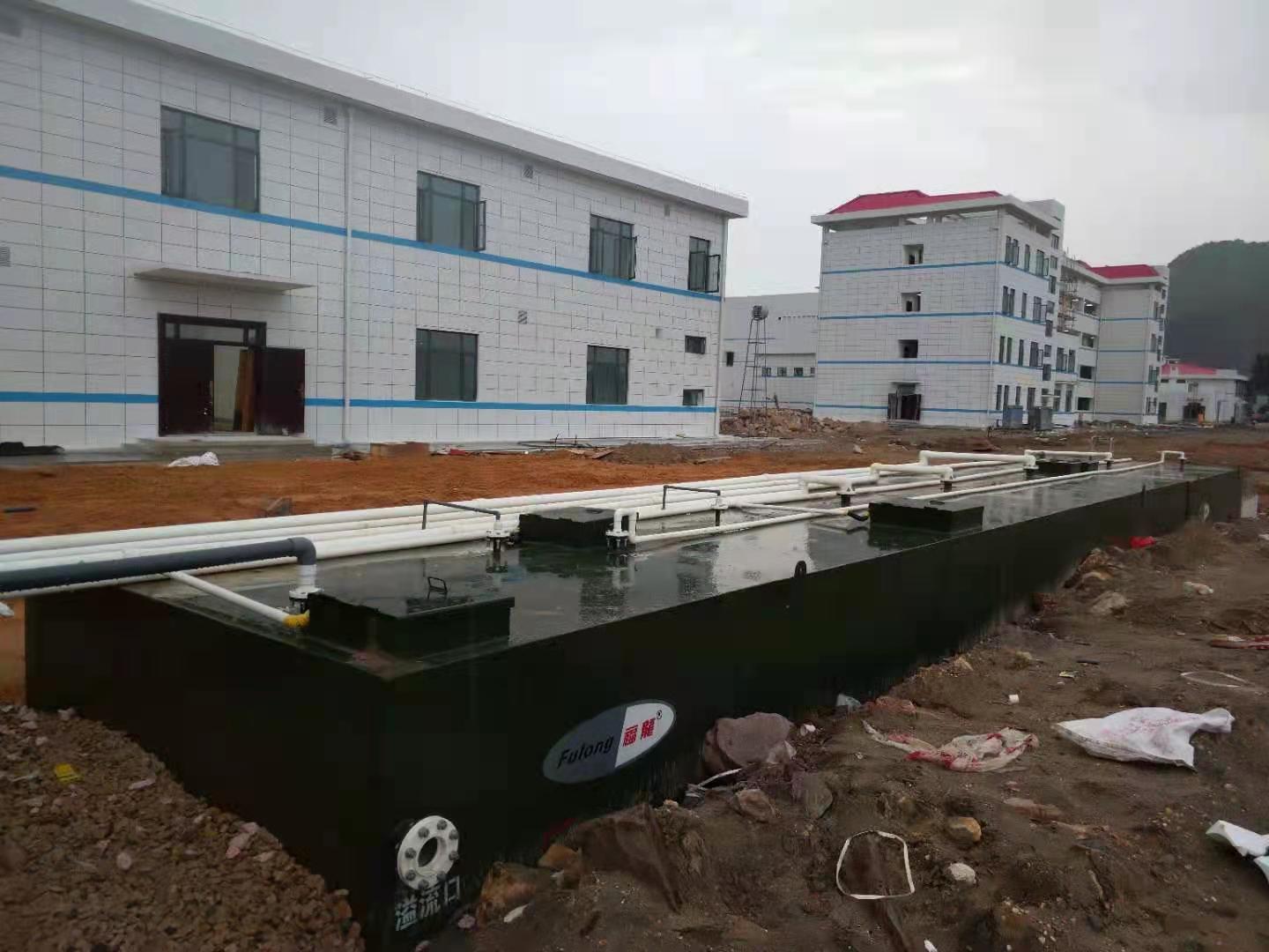 解放军某部污水处理站设备安装完毕